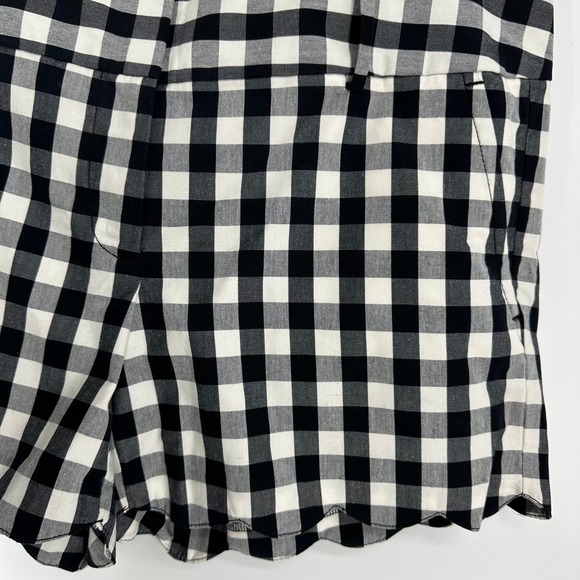 Ann Taylor Gingham Check Scallop Hem Shorts 6 Cotton Black Cream Plaid Preppy - Picture 4 of 6